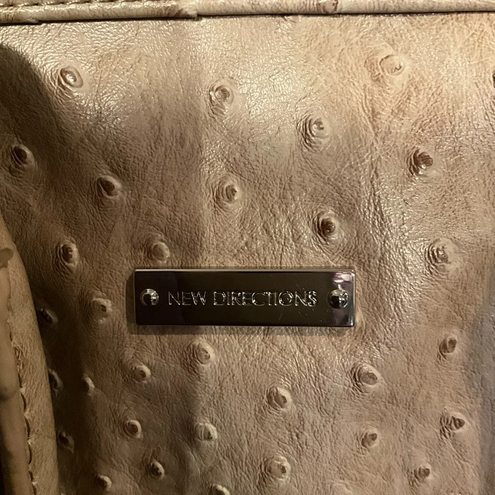 New Directions Textured Tan Purse